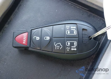 2015 Chrysler Town & Country Touring from USA, damaged, VIN 2C4RC1BG0FR715793